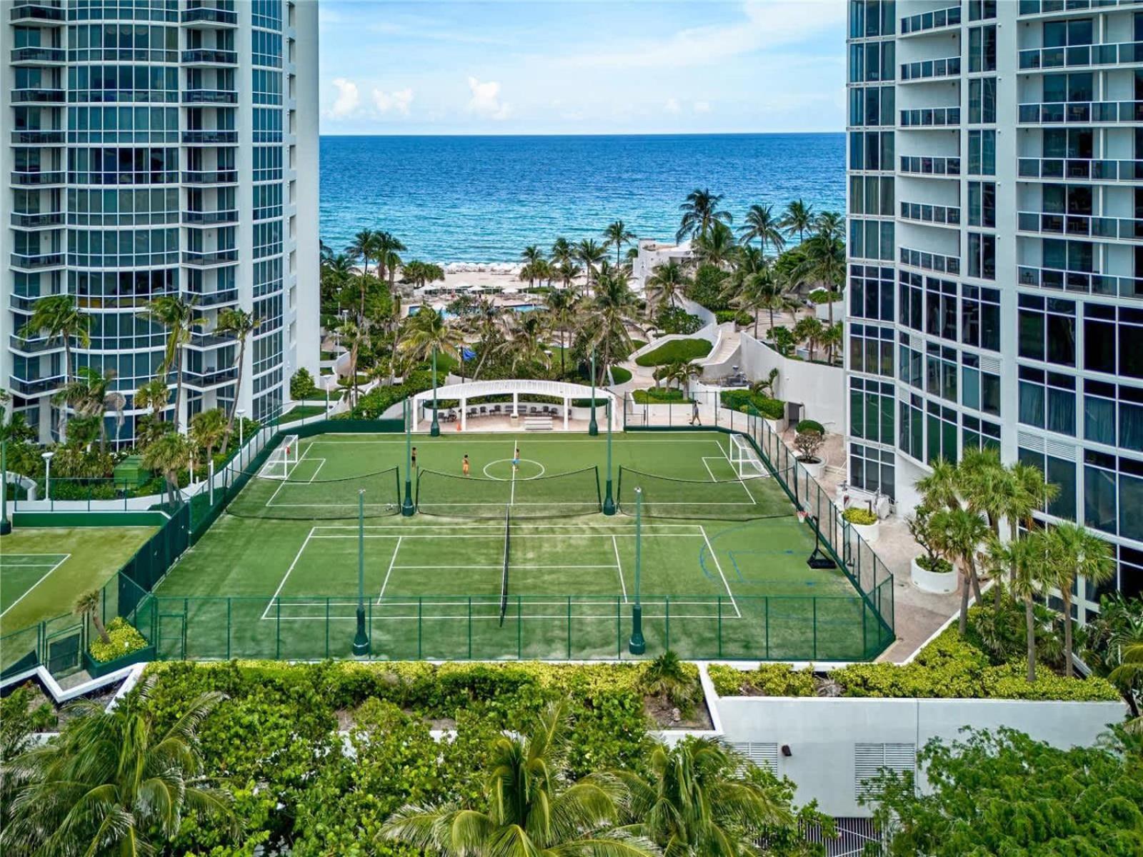 Luxurious Beach Resort Balcony Sunny Isles Beach Exterior foto